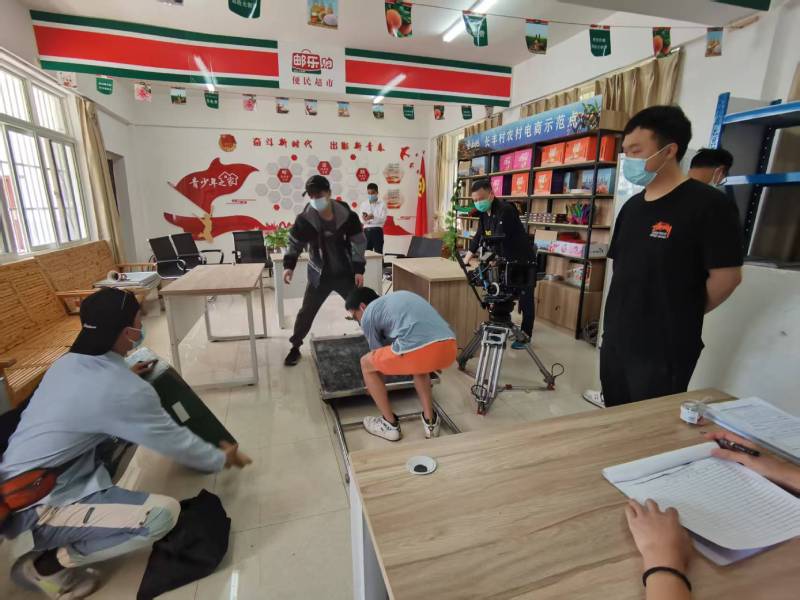 云霄县广告片拍摄公司：极简主义践行者，少即是多的视觉哲学